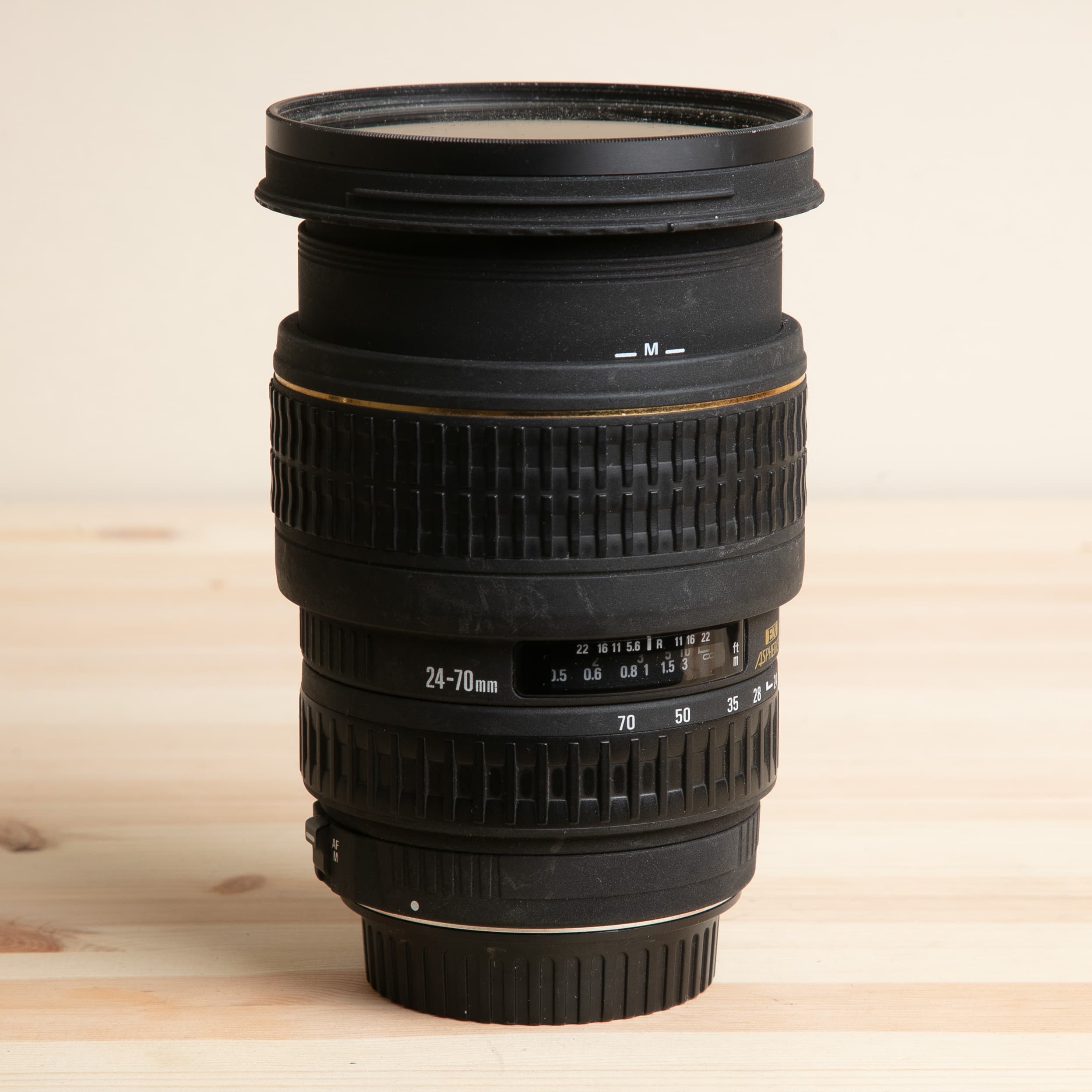 Sigma 24-70/2,8 EX Aspherical, Canon-sovite